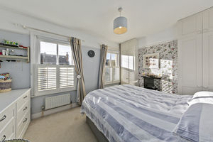 Bedroom- click for photo gallery